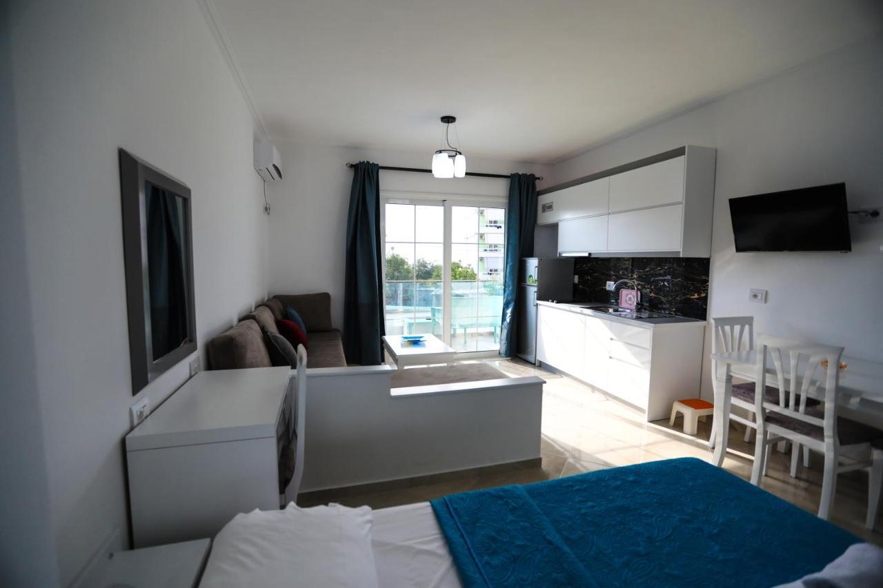 Vila Enxhi Ksamil Bagian luar foto