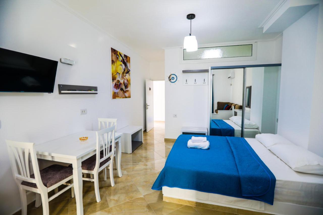 Vila Enxhi Ksamil Bagian luar foto