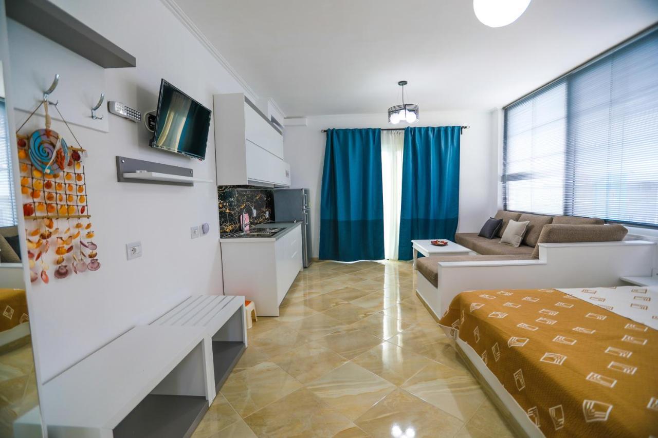 Vila Enxhi Ksamil Bagian luar foto